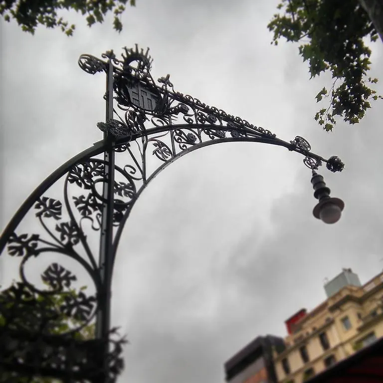 Hostal Lesseps Barcelona 2*,