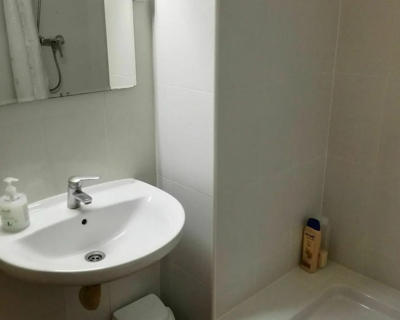 Hostal Lesseps Barcelona Vendégház