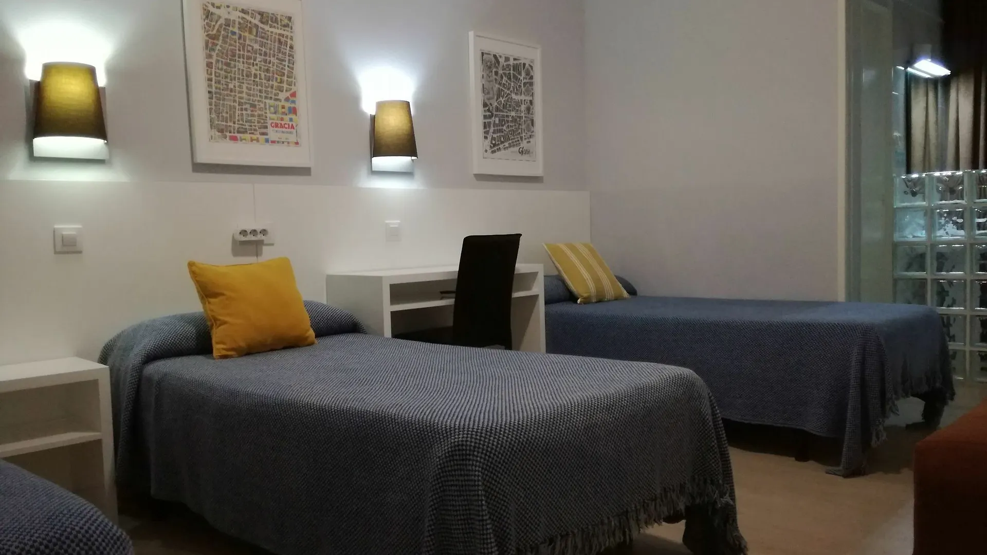 Vendégház Hostal Lesseps Barcelona