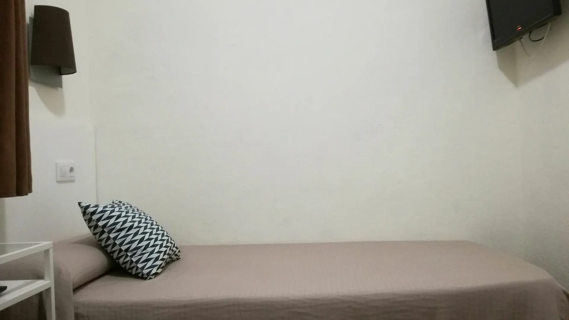 Hostal Lesseps Barcelona