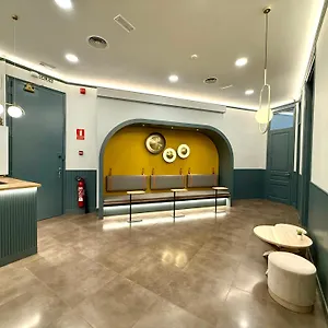 https://hip-karma-hostel.catalonia-hotels.com