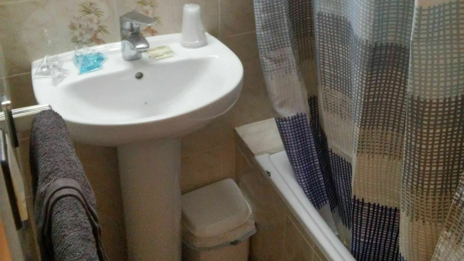 Hostal Lesseps Βαρκελώνη Hostel