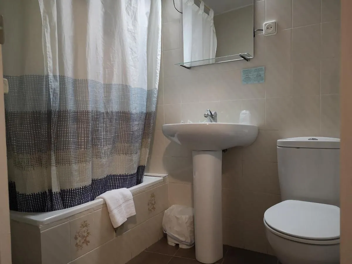 Hostal Lesseps Βαρκελώνη 0*,