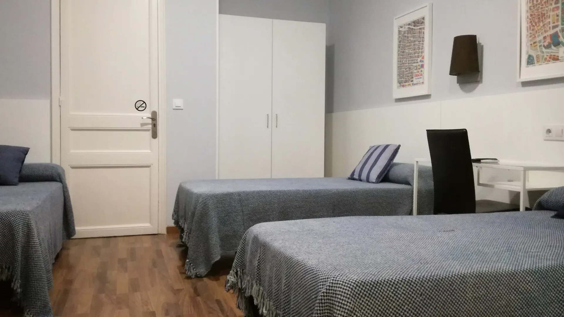 Hostel Hostal Lesseps Barcelona
