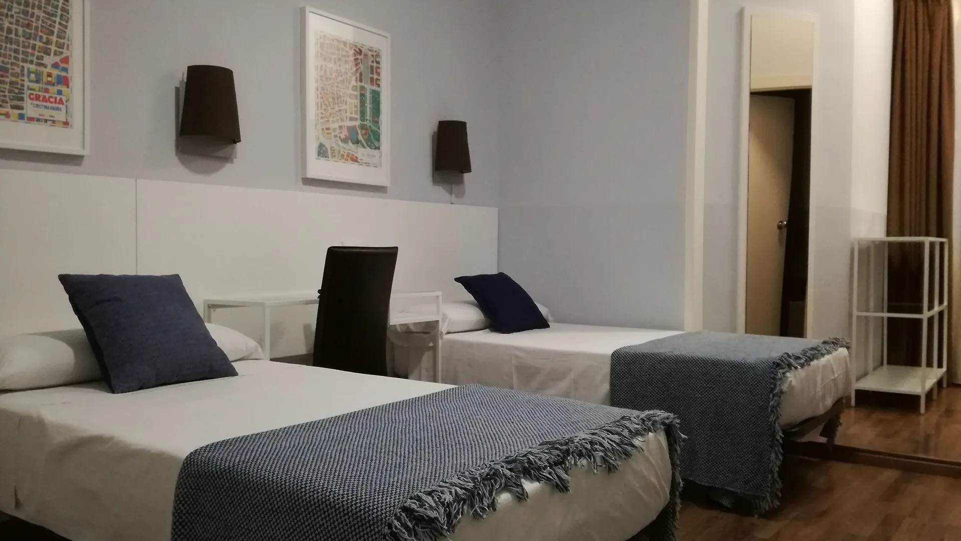 Hostal Lesseps Barcelona